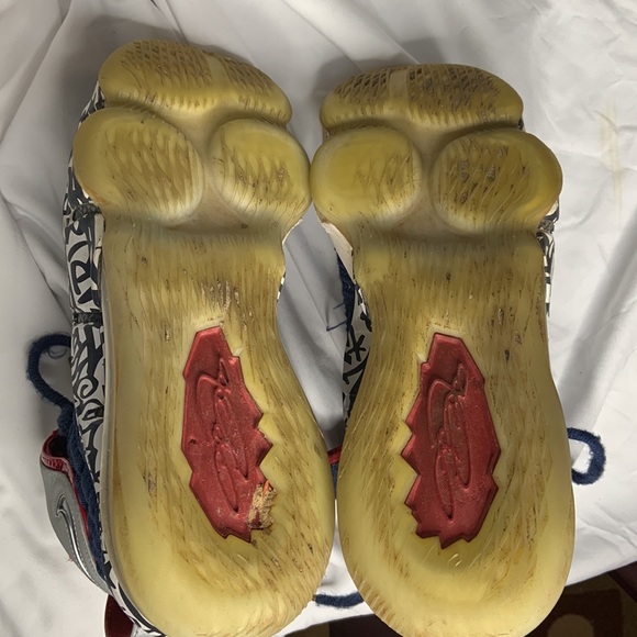 LeBron 17 Graffiti Cold Blue size 8 men’s - Picture 7 of 7